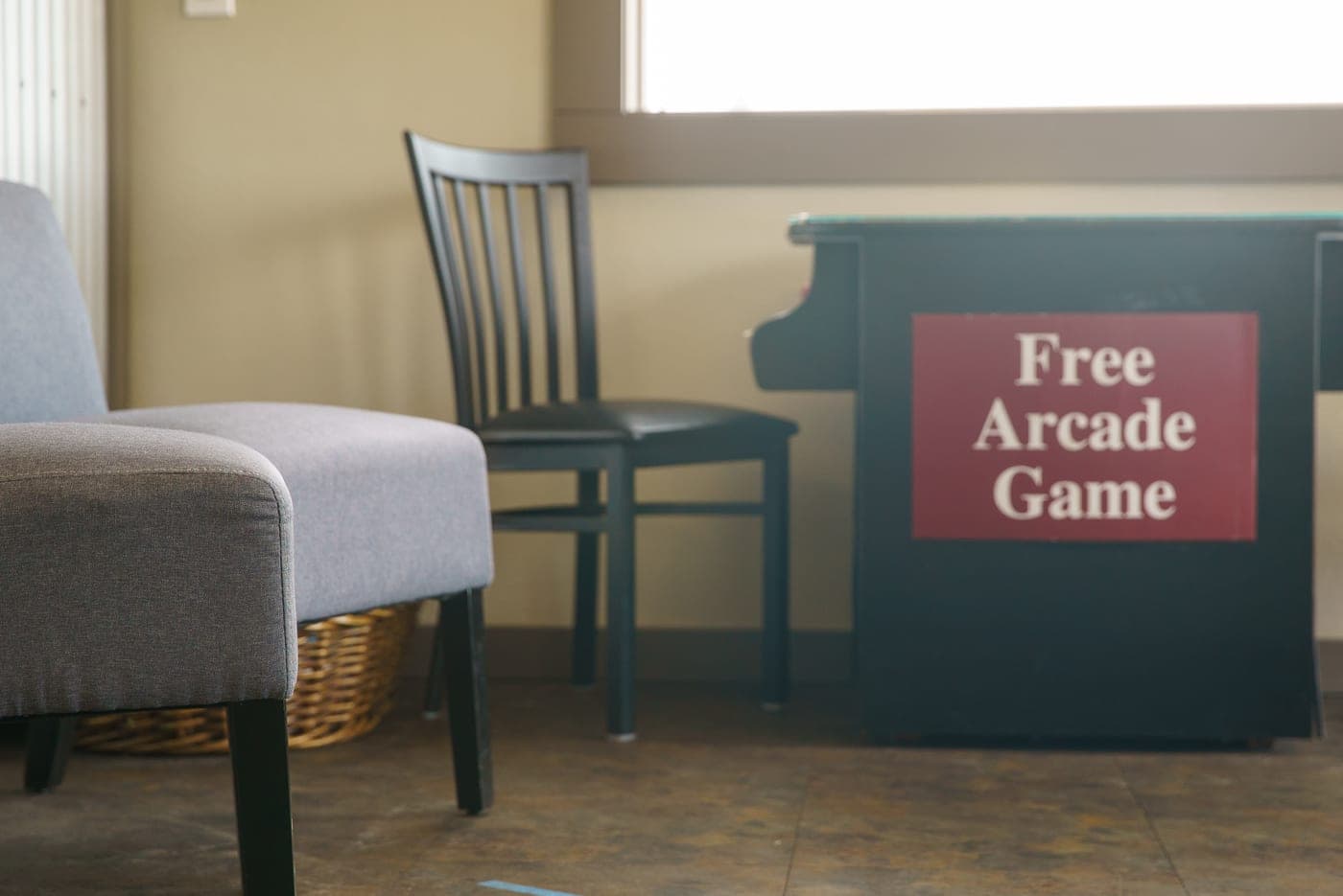 Free arcade game in the Astoria waiting area