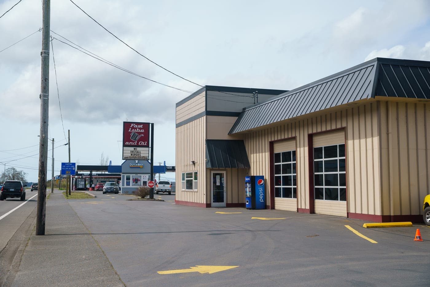 The Fast Lube & Oil shop in Astoria, Oregon