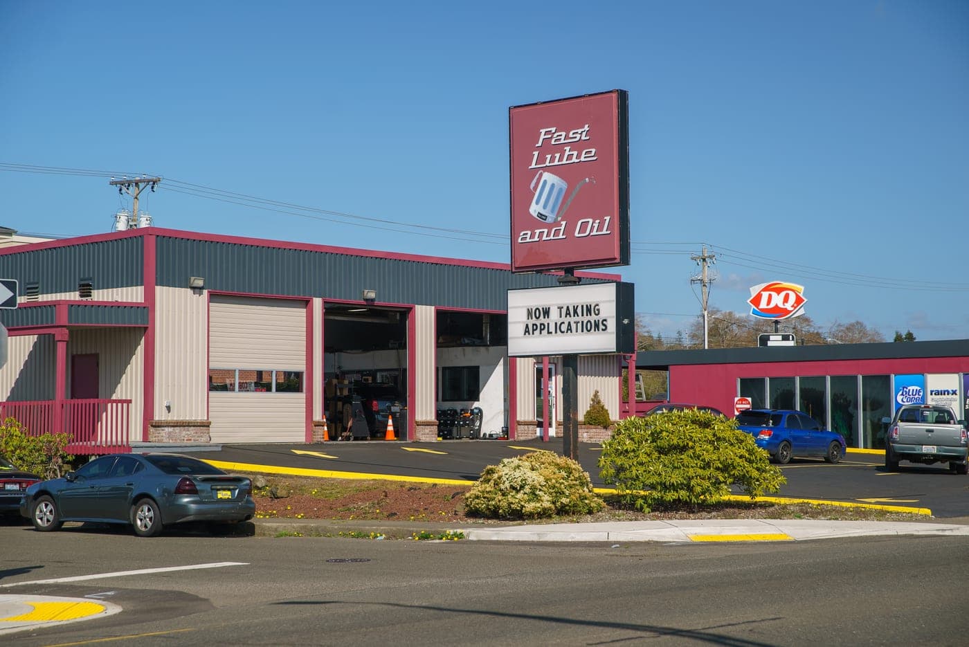 The Fast Lube & Oil shop on Simpson Avenue in Aberdeen, Washington